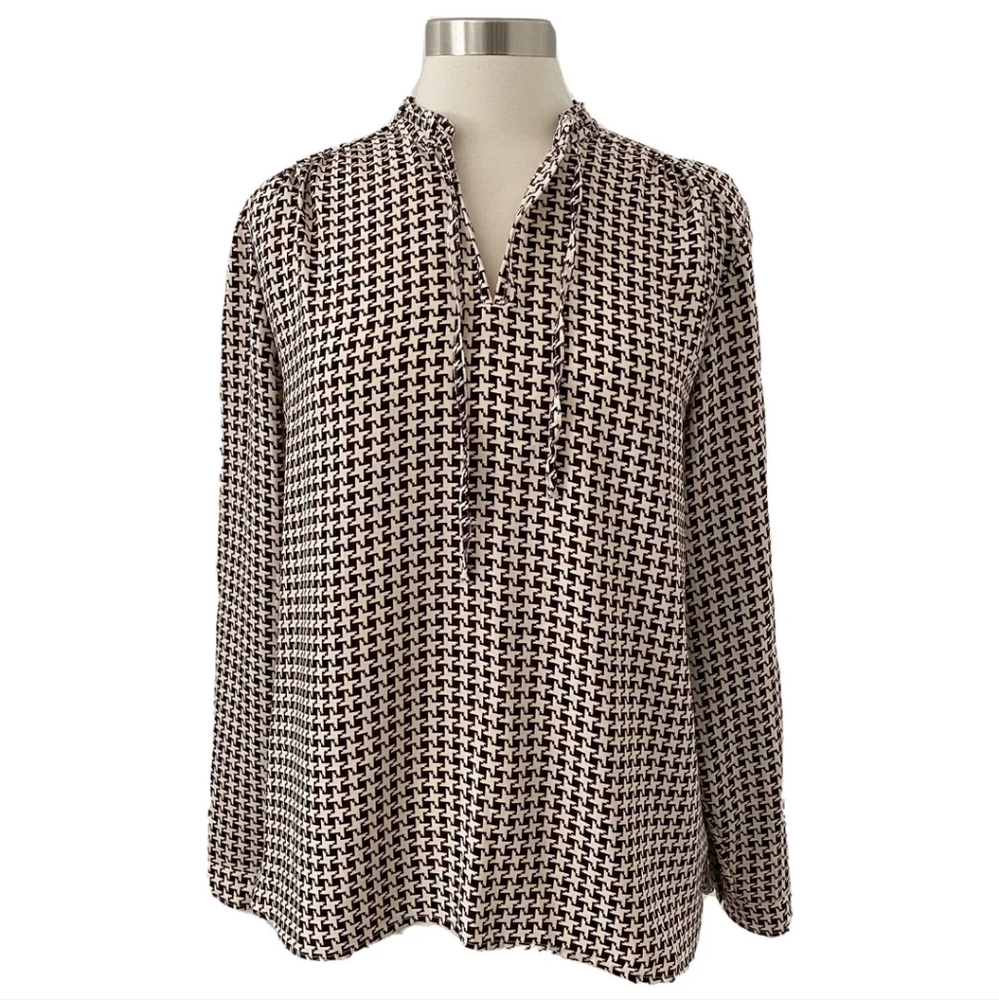 Tommy Hilfiger houndstooth tie neck shirt size medium